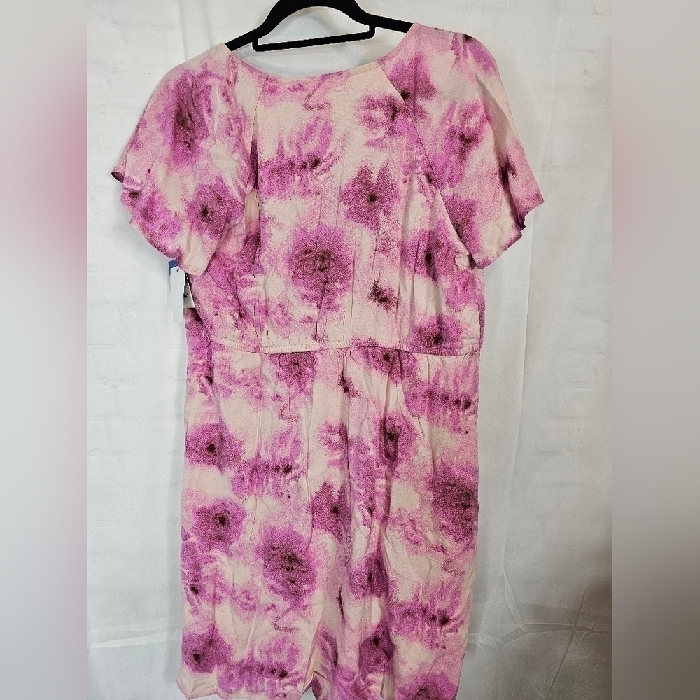 ABOUND Pink floral Leland dress V-neckline keyhole and tie front skater NWT - Picture 4 of 6